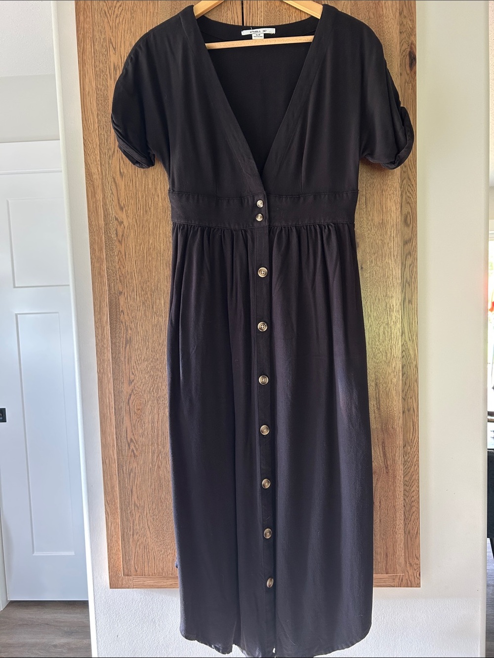 Elegant Black Button-Front V-Neck Midi Dress